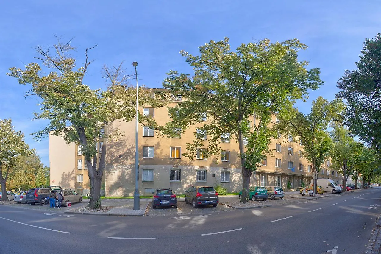 Hostel Bubenec location